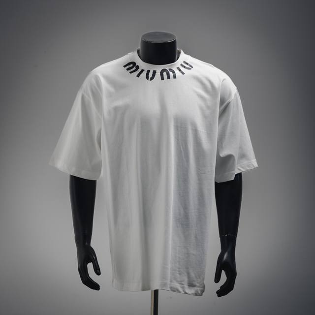Miu Miu 25Ss Neck Letter Print Short Sleeve T-shirt With its exquisite and simpl