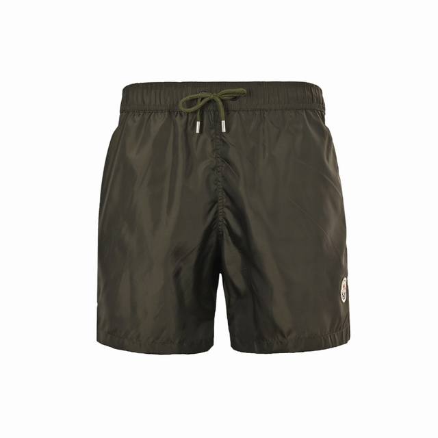 Moncler 24Ss short classic logo beach shorts are made of quick-drying nylon fabr