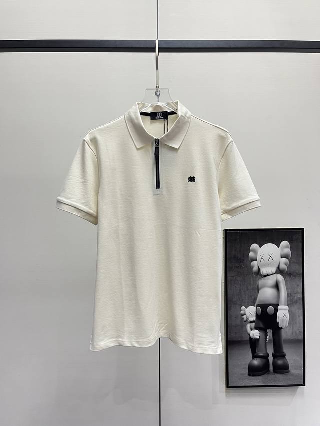 Kolon SportحKolon Zipper Embroidery Polo Short Sleeves It adopts the traditional