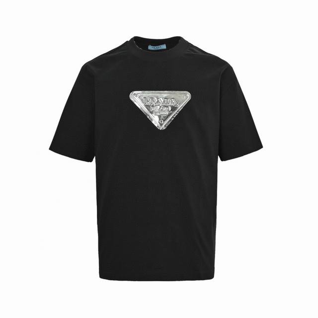 Prada Summer new laser offset round neck short-sleeved T-shirt This T-shirt com