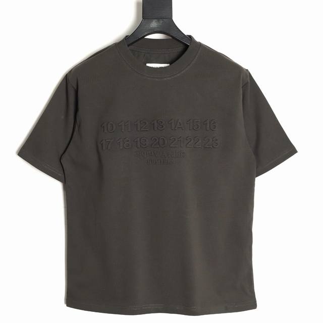 Maison Margiela 25Ss embossed letter short-sleeved T-shirt Fabric is woven and d