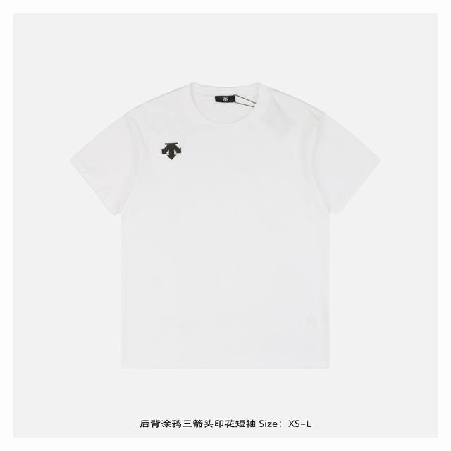 Back graffiti three arrow print short sleeves The fabric is made of 230g combed