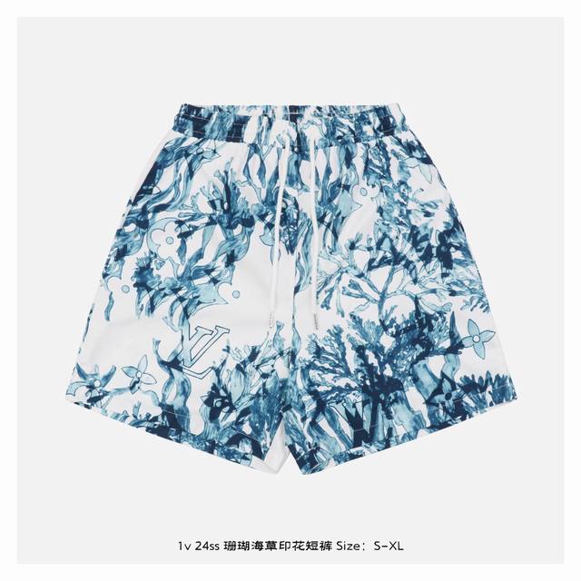 Lv 24Ss Coral Seaweed Print ShortsThis fresh short-sleeved shirt features the co