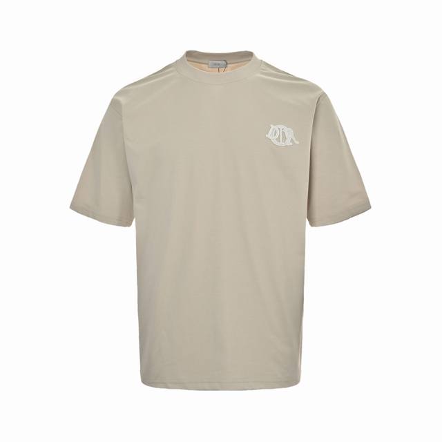 Dior 25Ss short sleeves with embroidered patch on chest The original version was