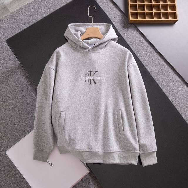 Calvin Klein Jeans Ck small letter hooded sweatshirtFollow the hot style to lear
