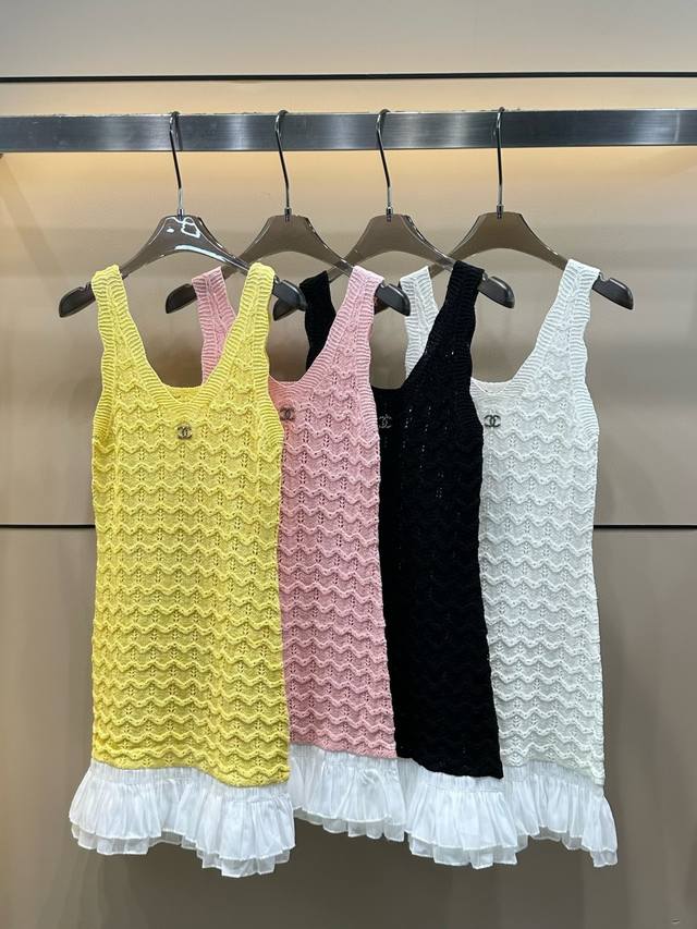 Chanel Chanel hand-sewn custom double C hollow wave pattern knitted vest dress S