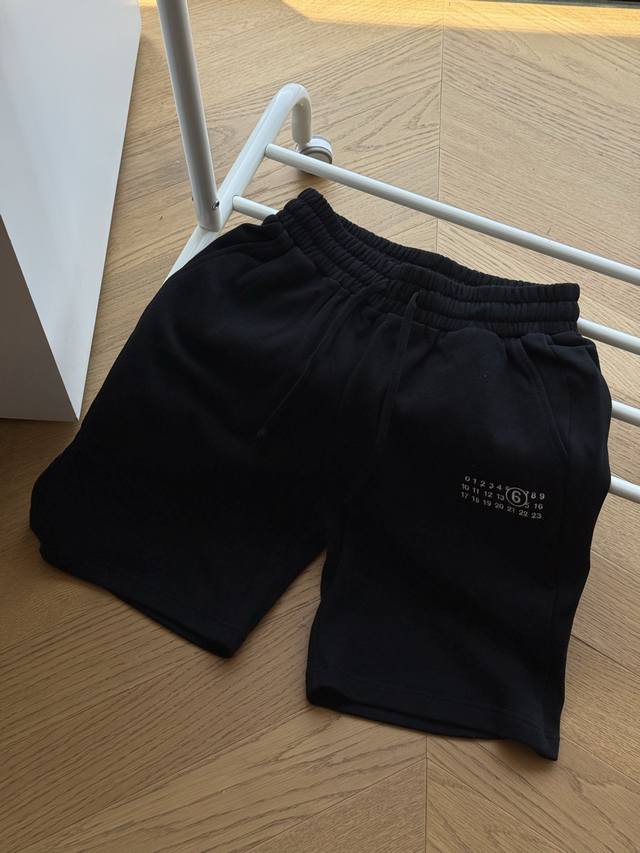 for Maison Margiela Mm6 Margiela calendar embroidered logo terry shorts unisex