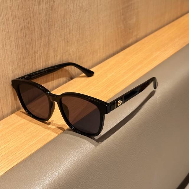 Gucci's popular sunglasses are here They are very good-looking and very convenie
