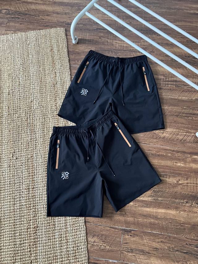 Loewe x On mid-waist loose lace-up casual shorts with letter prints, unisex! All