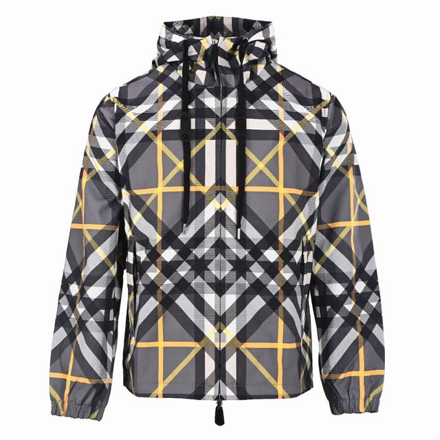 Burberry Bbr Cross Check Hooded Jacket The original version was purchased for 19