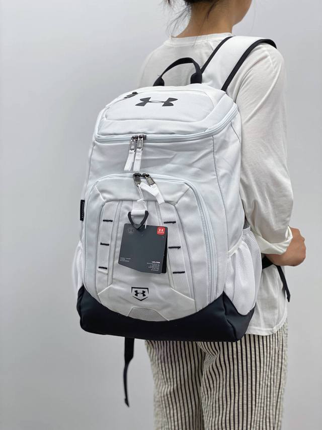 Model + details, Under Armour new four-color backpack travel backpack with large
