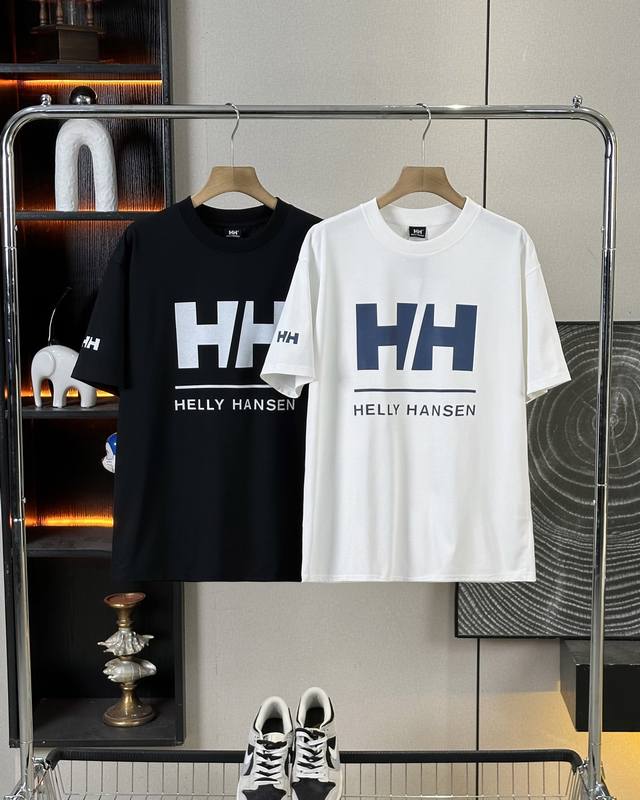 Helly Hansen 25Ss new summer model with letter logo on the chest, couple short s