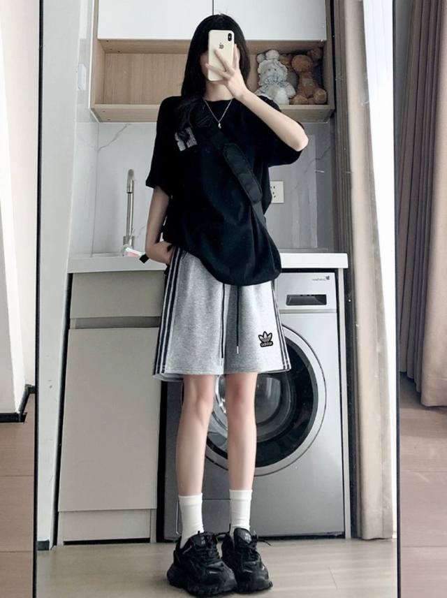 Adidas three-bar contrast embroidered couple summer sports shorts with hemming!