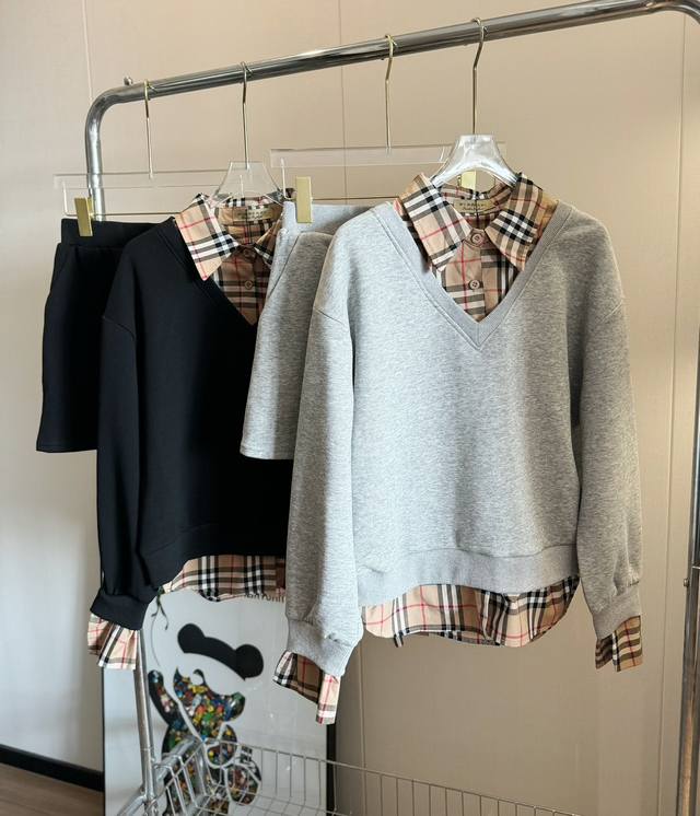 Special price, no refunds, no, only black M2L2 Name: Bbr splicing plaid fake two