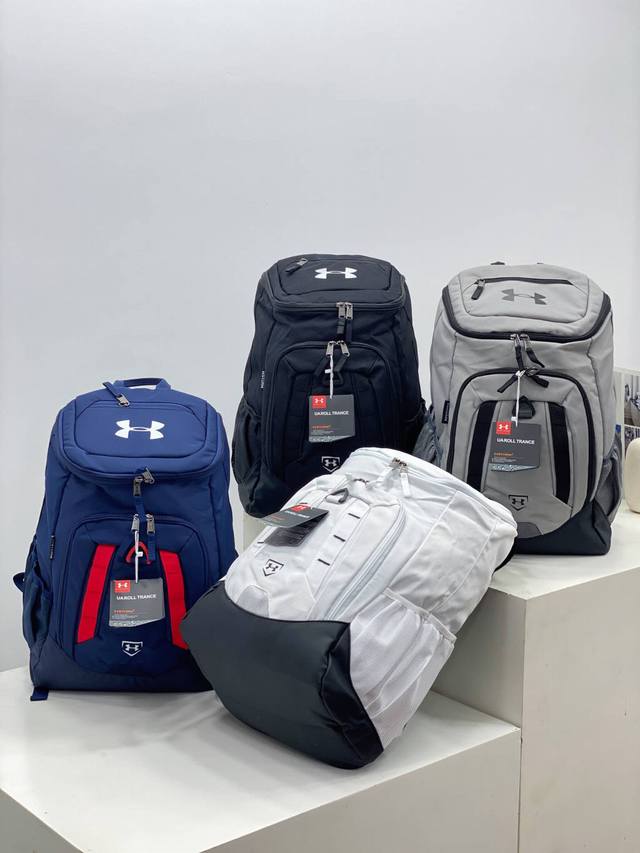 Under Armour new four-color backpack travel backpack with large capacity, pure o