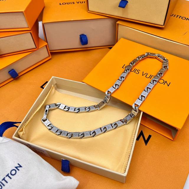Louis Vuitton Monogram Tied Up Fashion-Necklace-Men's-Silver-Cuban Chain! Monogr