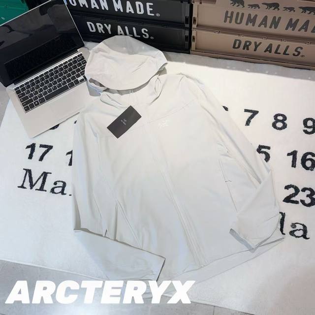 Arcteryx Gamma Lightweight Hoody solid skin jacket windproof hooded soft shell j
