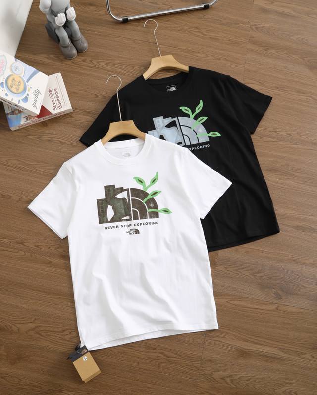 Brand: The North Face Size: ML-Xl-Xxl-Xxxl Color: White-Black Type: Men's sports