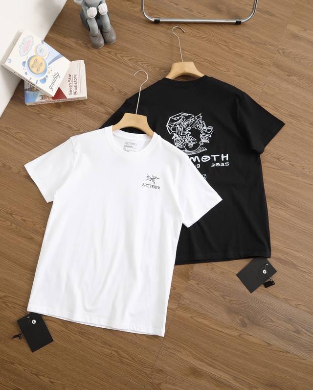 Brand: Arcteryx Size: ML-Xl-Xxl-Xxxl Color: White-Black Type: Men's sports quic