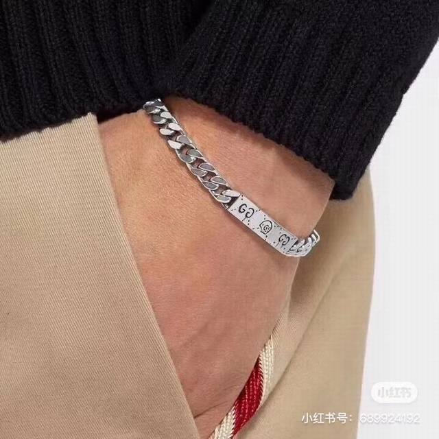 New gift box, full set of packaging, Gucci Ghost series chain bracelet, Gucci o