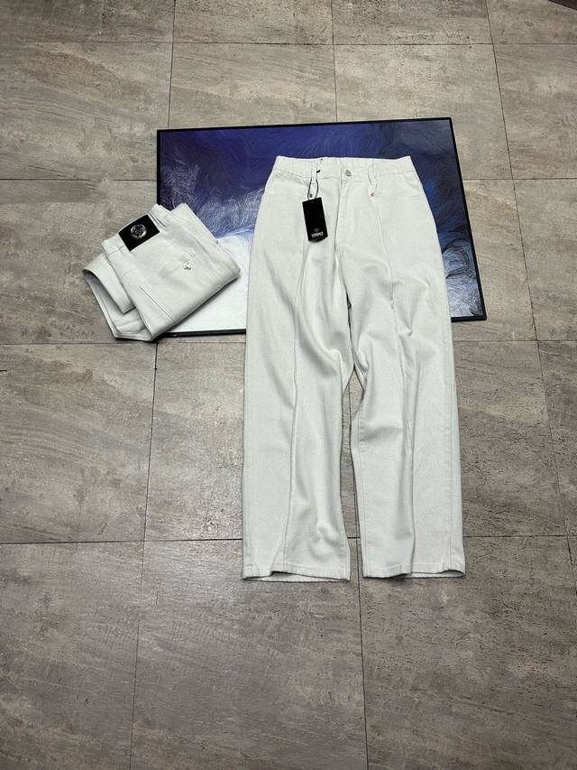 Summer new Versace men's straight jeans The latest original hot-selling jeans,