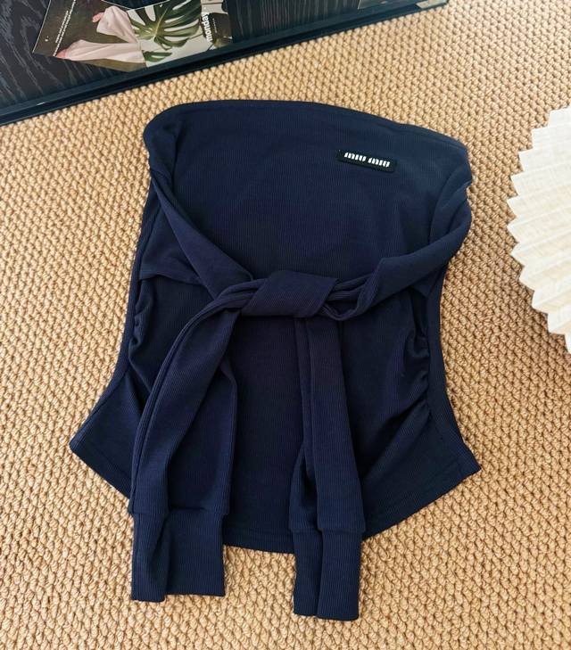 Product name: Mium*U Bandeau Tube Top for Slimming and Skinny Short Top Size: F