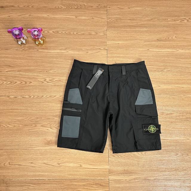 Stone Island splicing zipper pocket shorts The quality of the selection can be s
