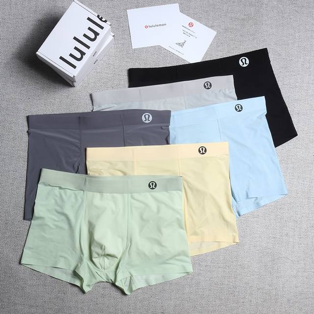 Welfare model! Color: three pairs in a box, colors are random Lulu sports casua