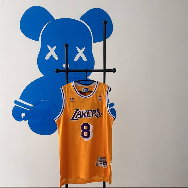 Nba Lakers No. 8 jersey Kobe Bryant golden Los Angeles embroidery version Large