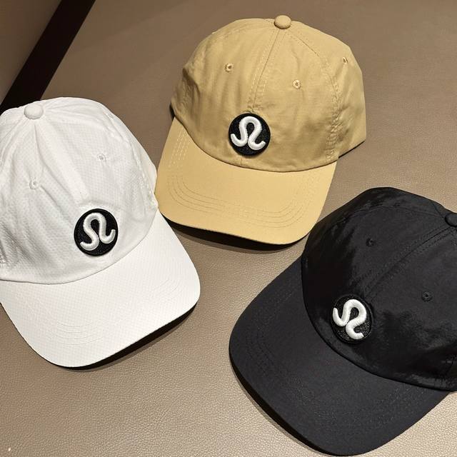 Lulu ultra-thin quick-drying baseball cap in three colors This baseball cap is s