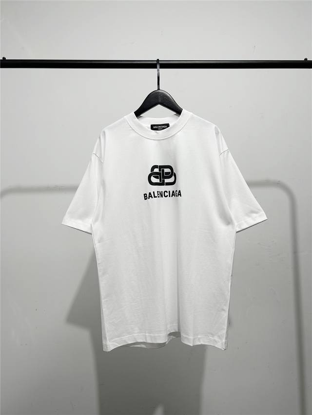 High version, very good quality! Balenciaga unisex lock letter short-sleeved T-