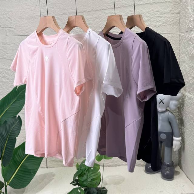 Exclusive Descente women's ice silk short-sleeved round neck quick-drying T-shi