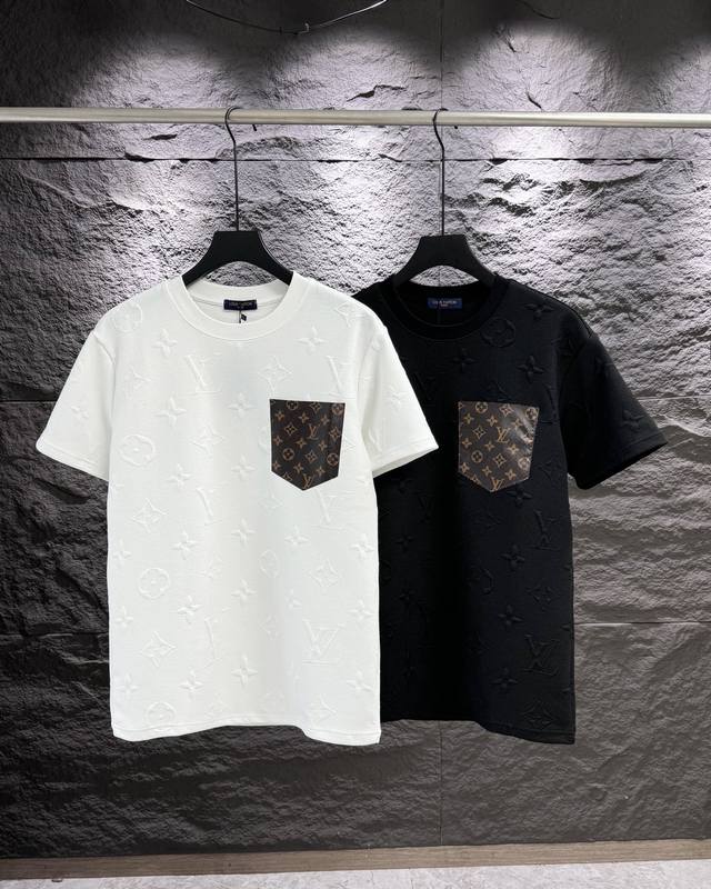 High quality Louis Vuitton 3D embossed T-shirt Custom embossing process, the who