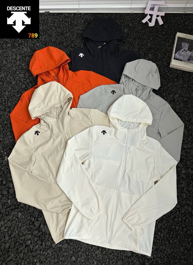 Descente Outdoor Sports Leisure Sweat-absorbent, breathable, quick-drying, light