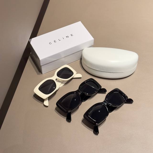 Celine Arc de Triomphe sunglasses Color: white gold, black gold, black silver DD