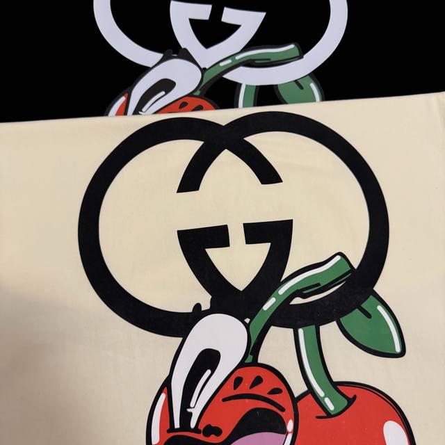 Gucci Big Logo Naughty Cherry_Printed Casual Versatile Couple Short Sleeve T-shi