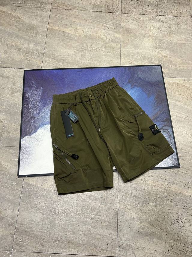 Stone Island new multifunctional pocket workwear zipper shorts A perfect fit, ve