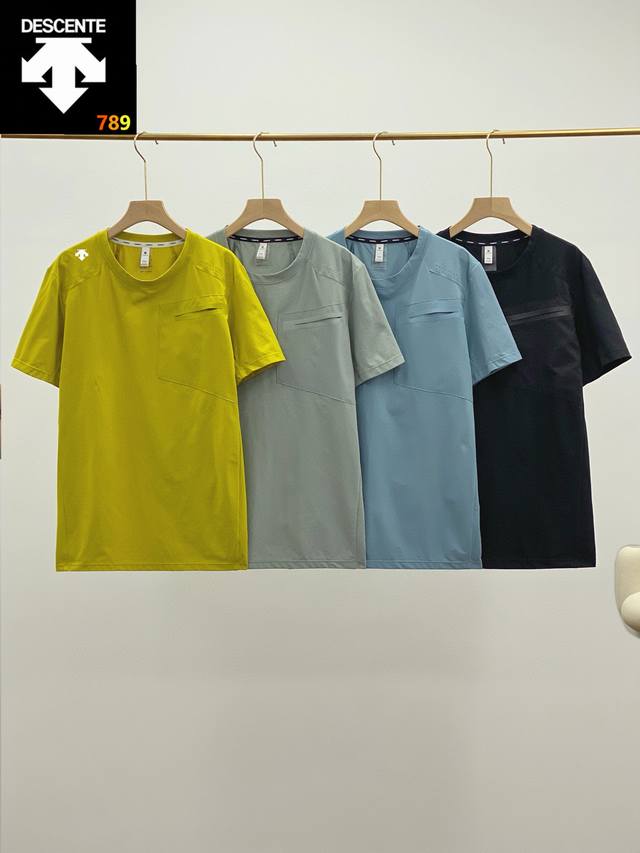Descente quick-drying T-shirt is a must-have for outdoor sports. There must alw