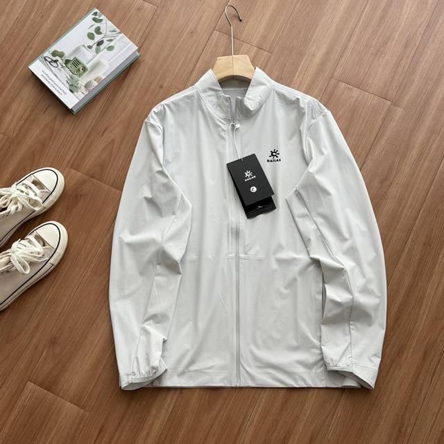 Kailas Travel light! Three-color men's skin jacket, contracting the style and pr