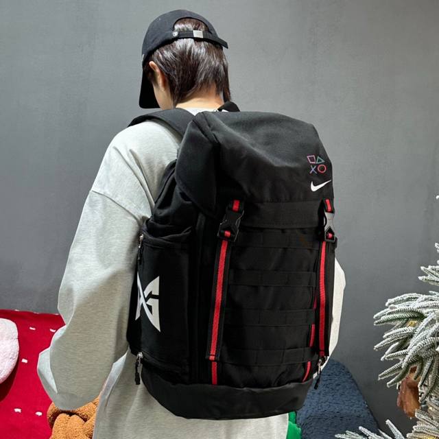 Nike drawstring backpack for men and women. The drawstring design of the bag pr