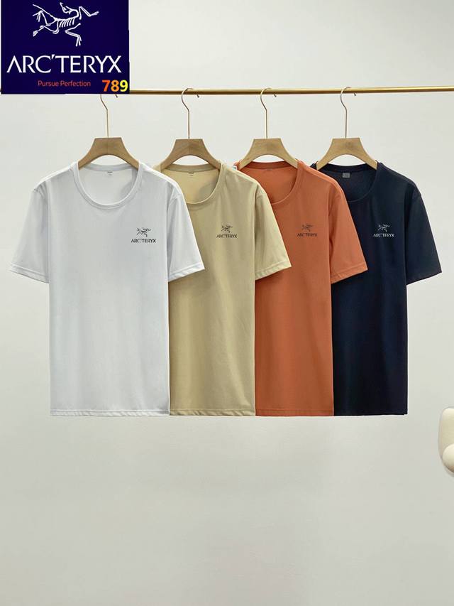Arc'teryx The upper body looks slim and stylish. This issue's key recommendatio