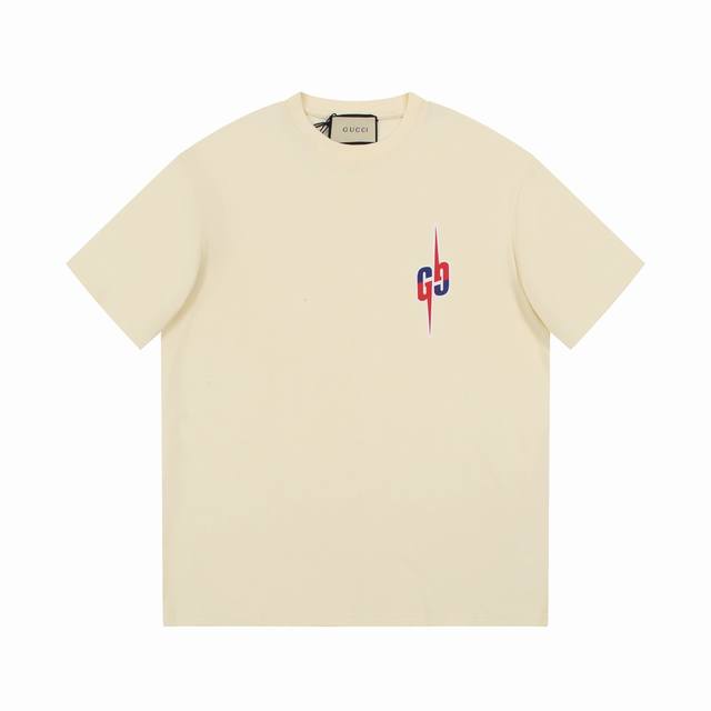 8836# Gu has lightning element print on the chest, the latest short sleeves from