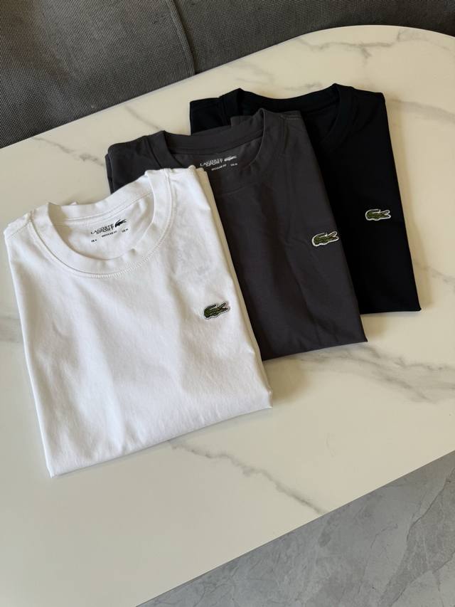 Lacoste French Crocodile official website is selling classic short-sleeved T-shi