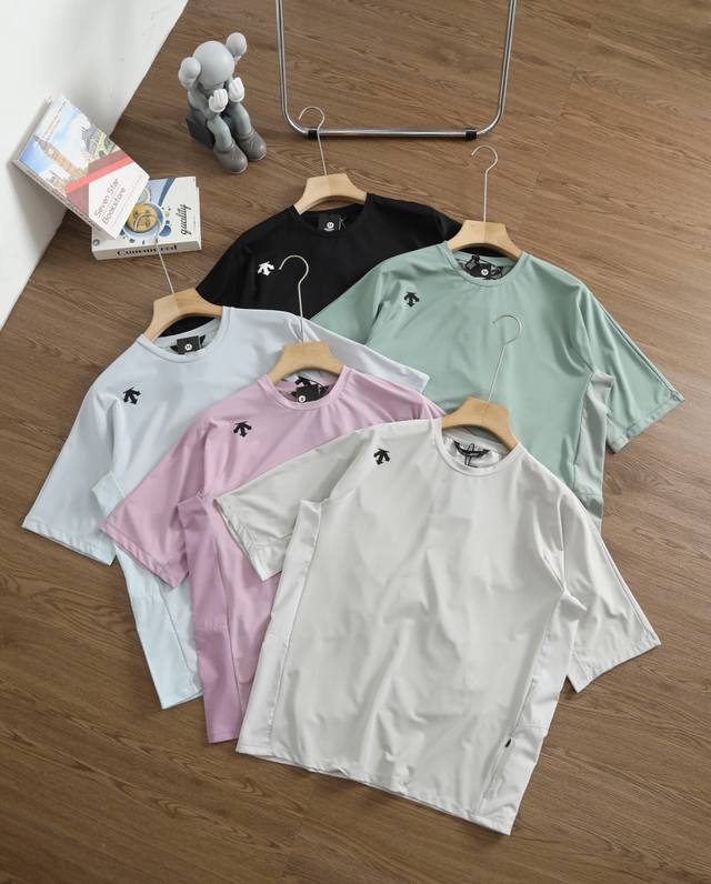 Brand: Descente Size: SML-Xl-Xxl Color: Black-White-Khaki-Pink-GreenType: Outdo