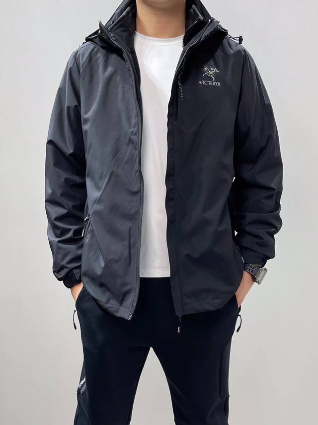 1861# Arc'teryx casual three-in-one fleece jacket! liner is removable The outer