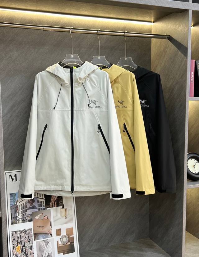 18661# New Arc'Teryx Arc'teryx Gore-Tex waterproof breathable soft shell jacket
