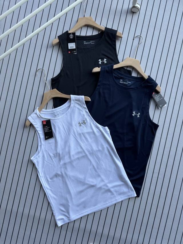 Under Armour Ua Spring and Summer Men's Sleeveless Vest is designed for high-in