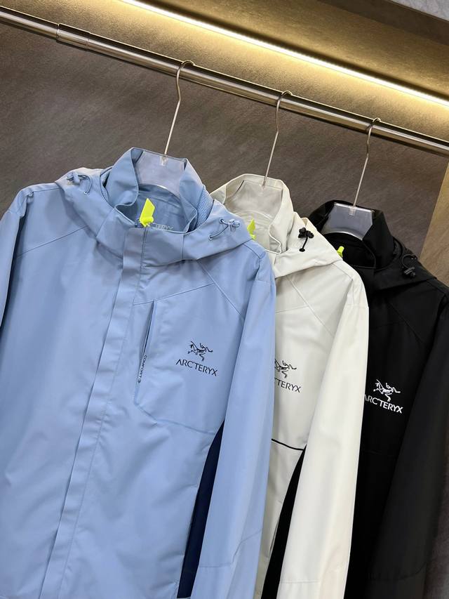 19883# Arc'teryx Hooded Outdoor Sports Soft Shell Windbreaker Classic New Arriva
