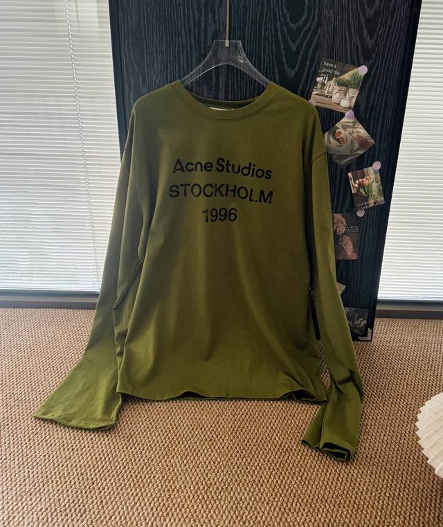 Product name: Acn* Studios new distressed letter silk thin long-sleeved T-shirt