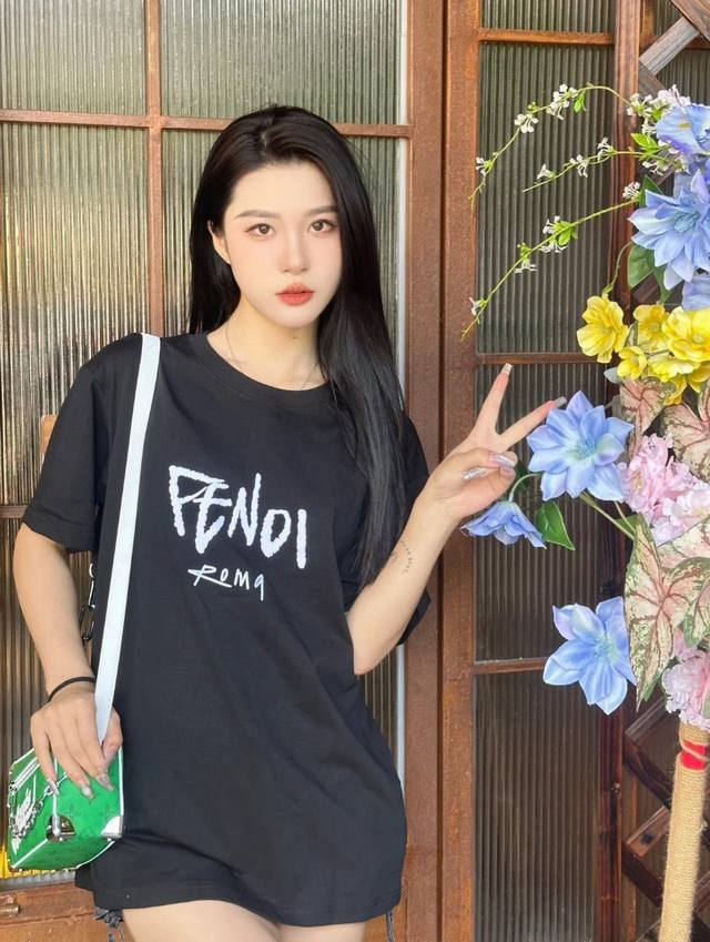 Style number: G2889 Fendi 25Ss Master-designed trendy new printed round neck sh
